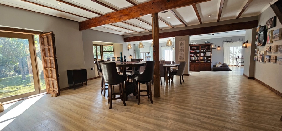 6 Bedroom Property for Sale in Hartbeesfontein North West
